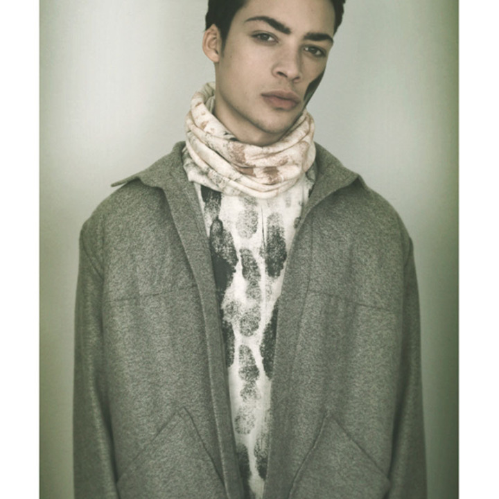 House of the very Island Look Book